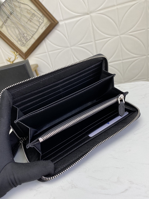 プラダ財布コピー角部分ディテール